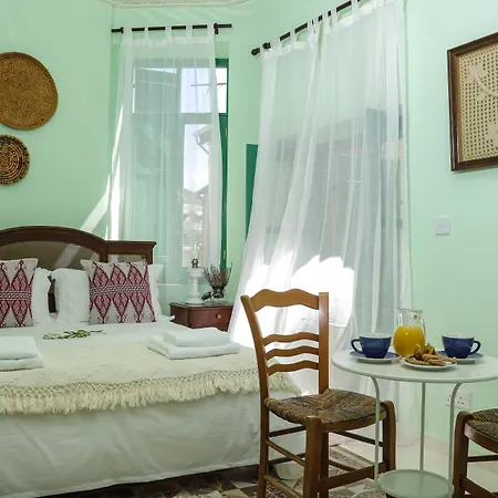 Landhuis To Konatzi Tis Marikas Tzai Tou Yianni *