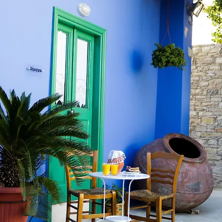 To Konatzi Tis Marikas Tzai Tou Yianni Landhuis