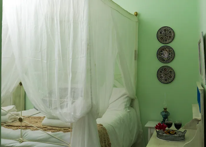 To Konatzi Tis Marikas Tzai Tou Yianni