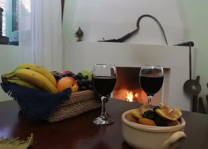 To Konatzi Tis Marikas Tzai Tou Yianni